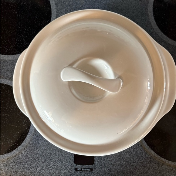 Corelle Coordinates Stoneware Covered Casserole Dish “Chutney” Pattern-2.5 Qt. - Picture 4 of 5